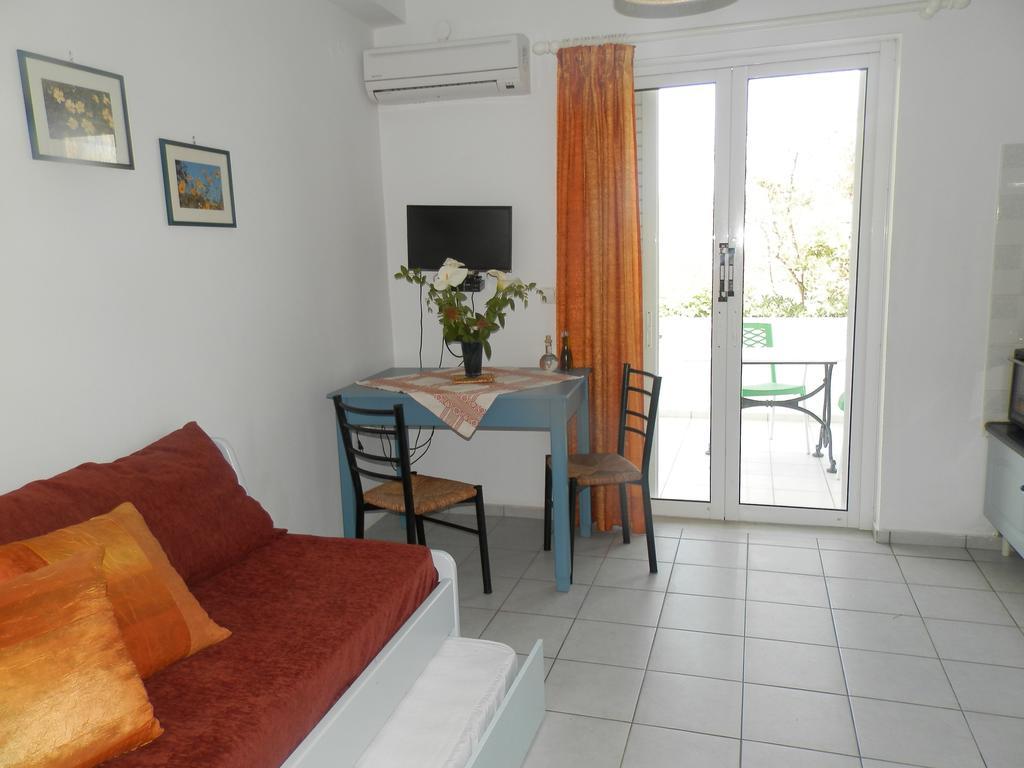 Silvi Mari Apartments Platanes  Exterior foto